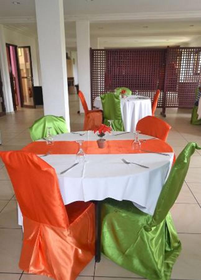 Denver Plaza Hotel Douala Exterior photo