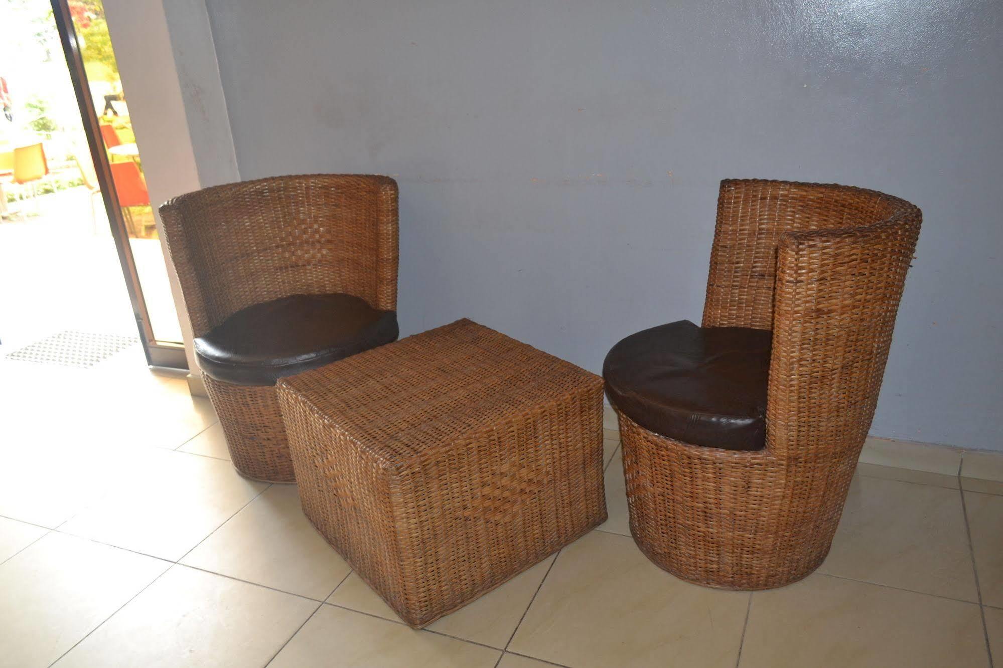 Denver Plaza Hotel Douala Exterior photo